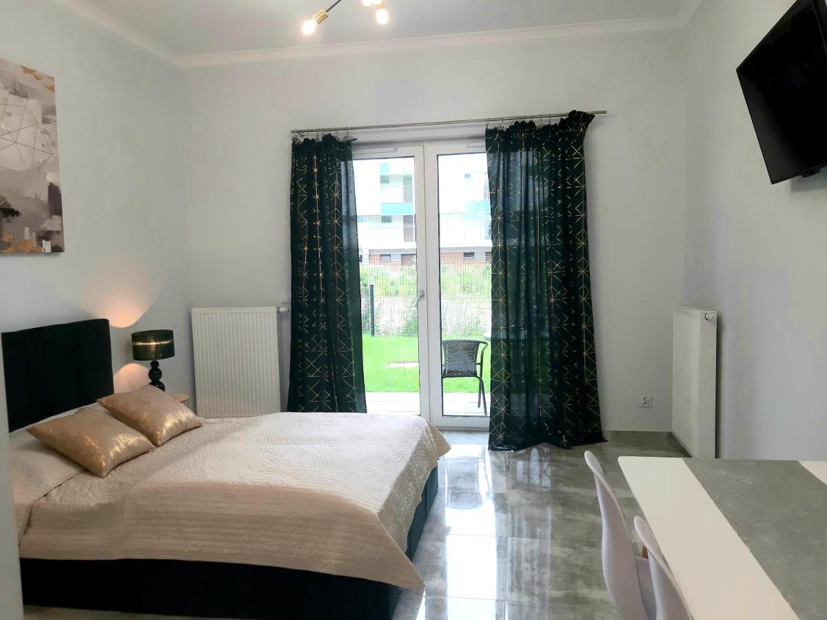 Na Grobli 20 Apartament Z Ogrodkiem Wroclaw Bagian luar foto