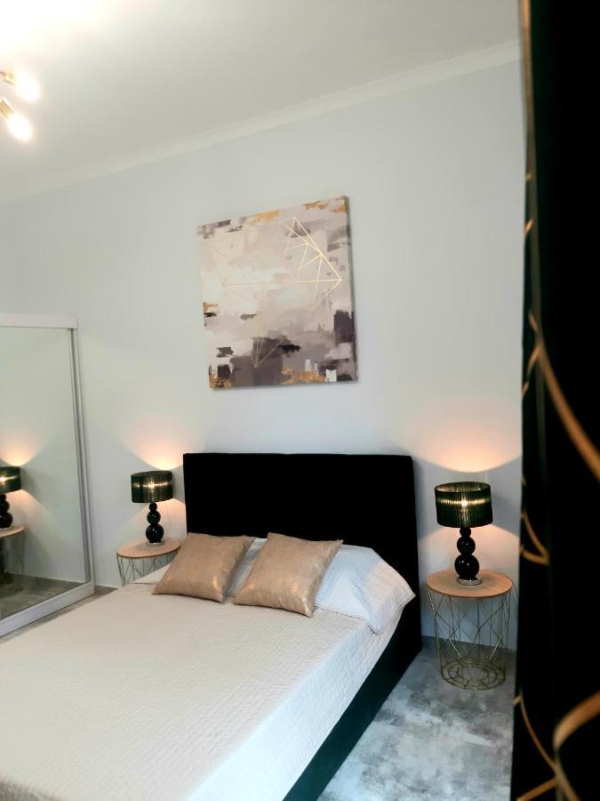 Na Grobli 20 Apartament Z Ogrodkiem Wroclaw Bagian luar foto