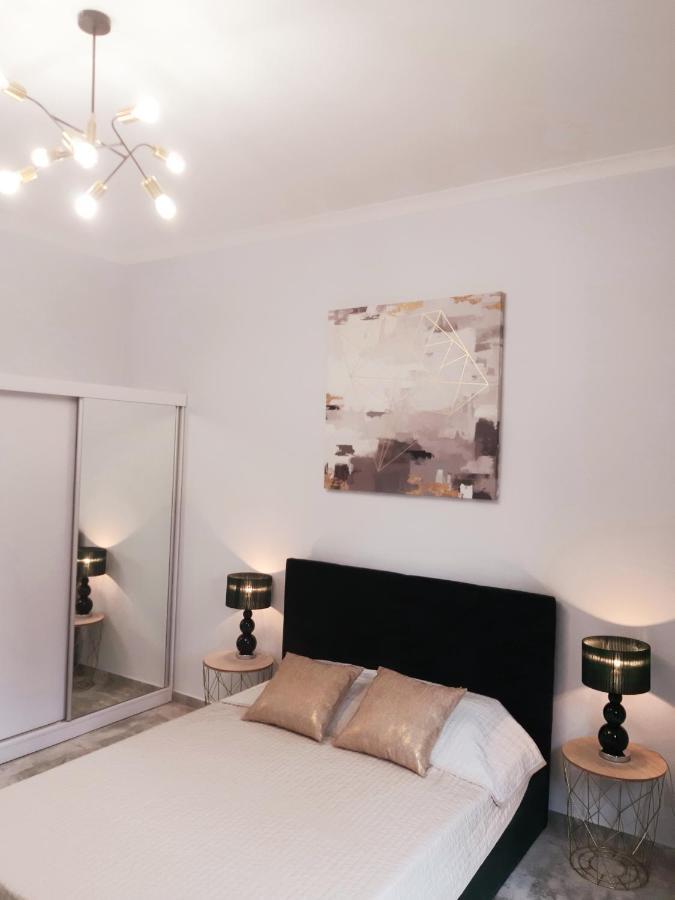 Na Grobli 20 Apartament Z Ogrodkiem Wroclaw Bagian luar foto